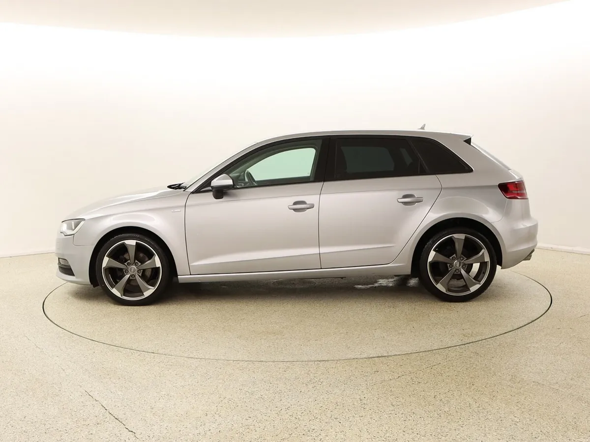 2015 Audi A3 1.6 TDI 110PS SPORT BLACK EDITION STY - Image 4