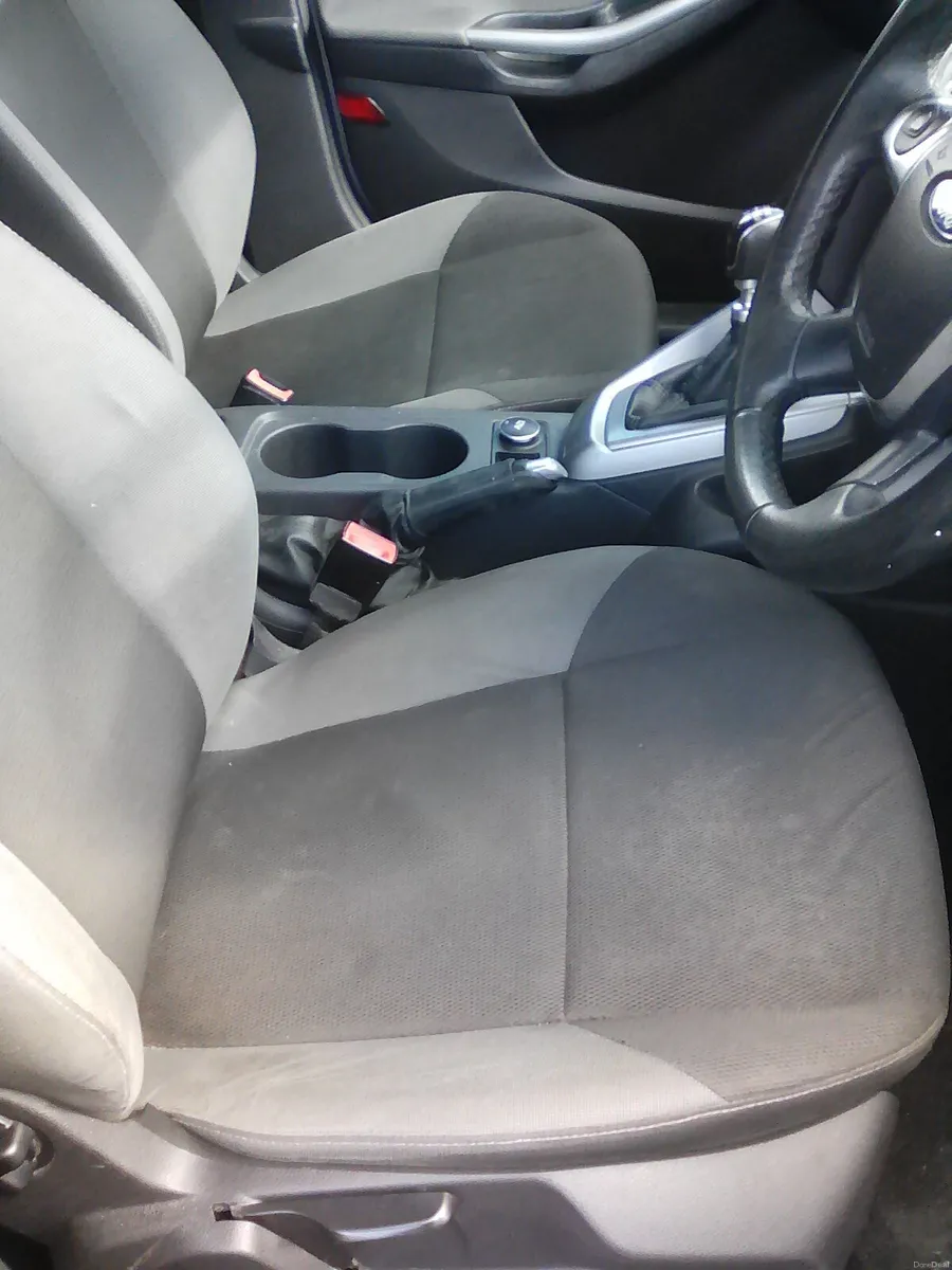 Ford Focus 2012 - Image 5
