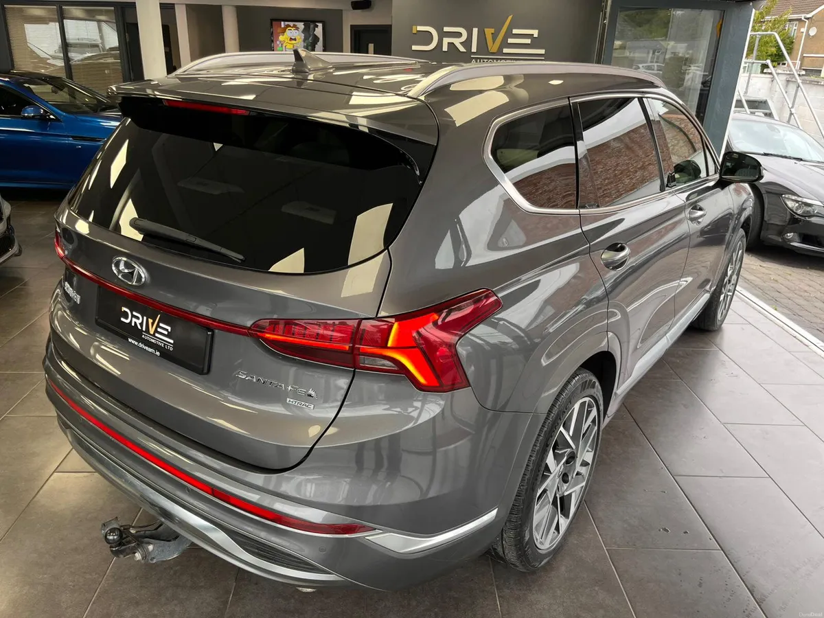 Hyundai Santa Fe 2021 2.2 CRDI 4 WD Executive - Image 3
