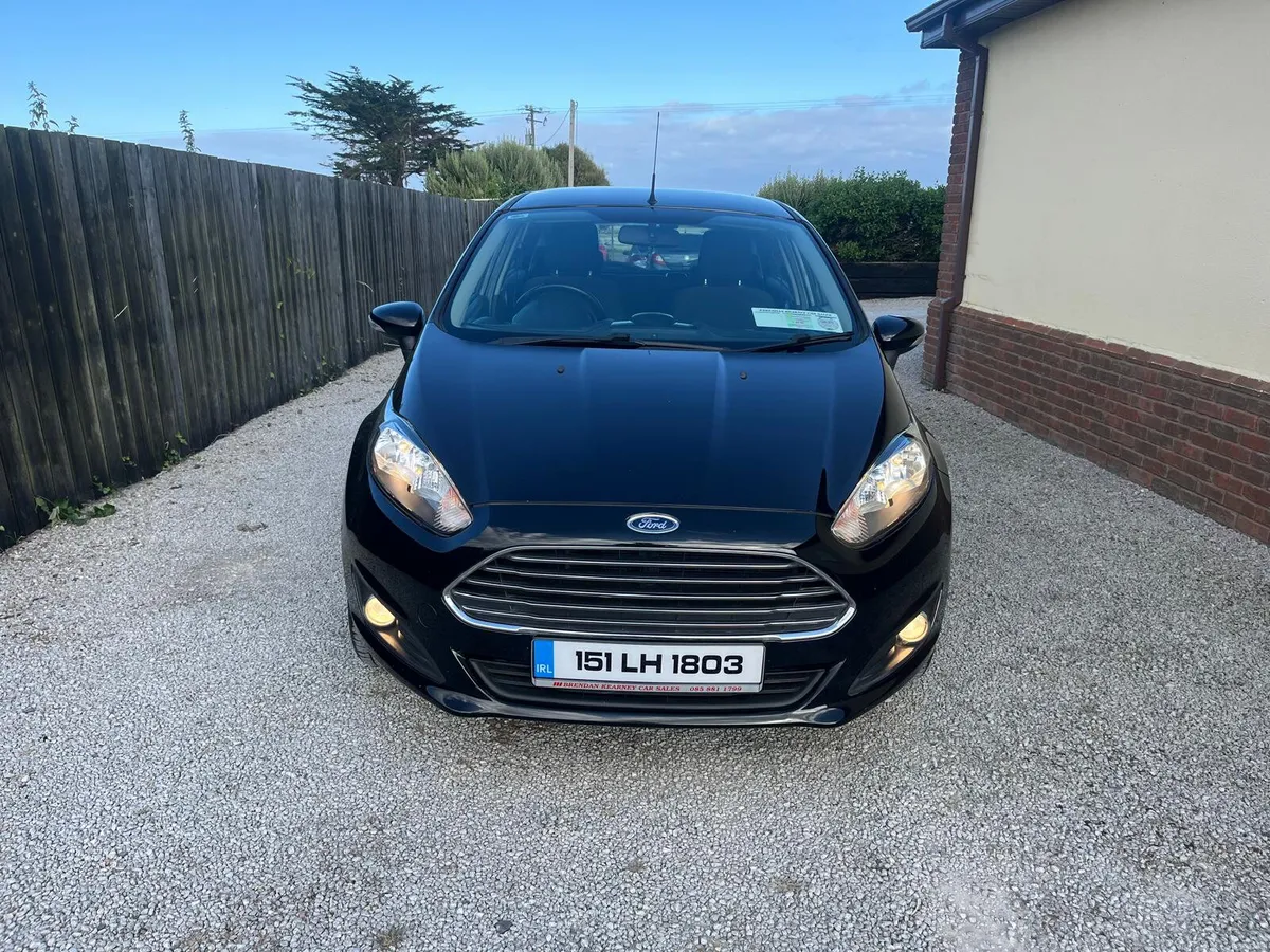 Ford Fiesta 2015 - Image 2