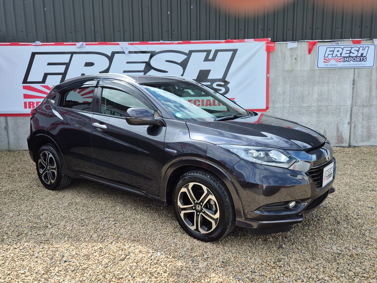 HONDA VEZEL HYBRID (TOP SPEC) - Image 6