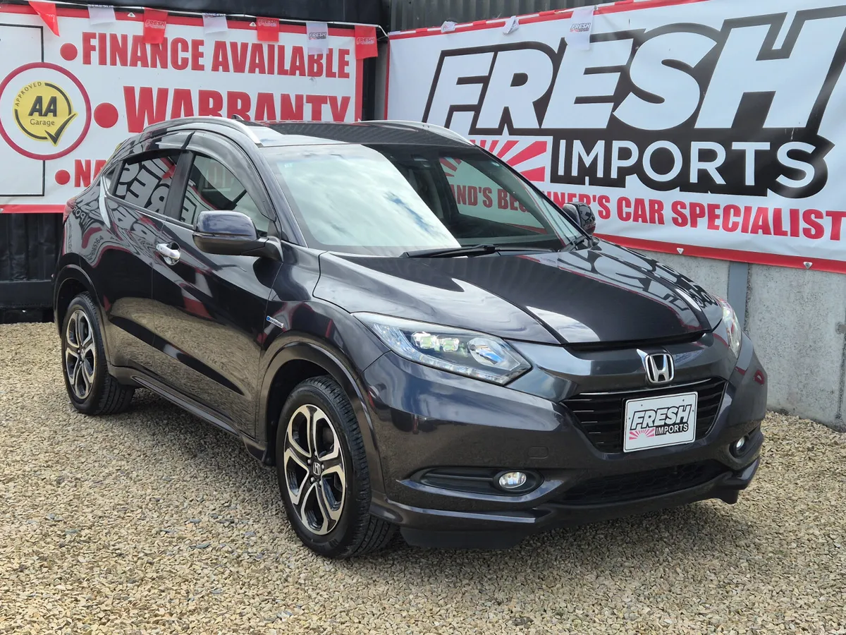 HONDA VEZEL HYBRID (TOP SPEC) - Image 1