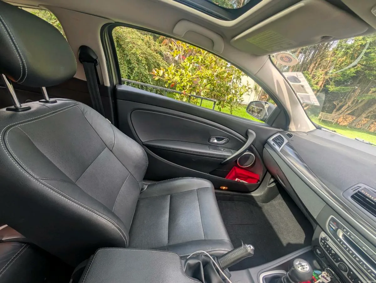 Renault Megan - Image 4