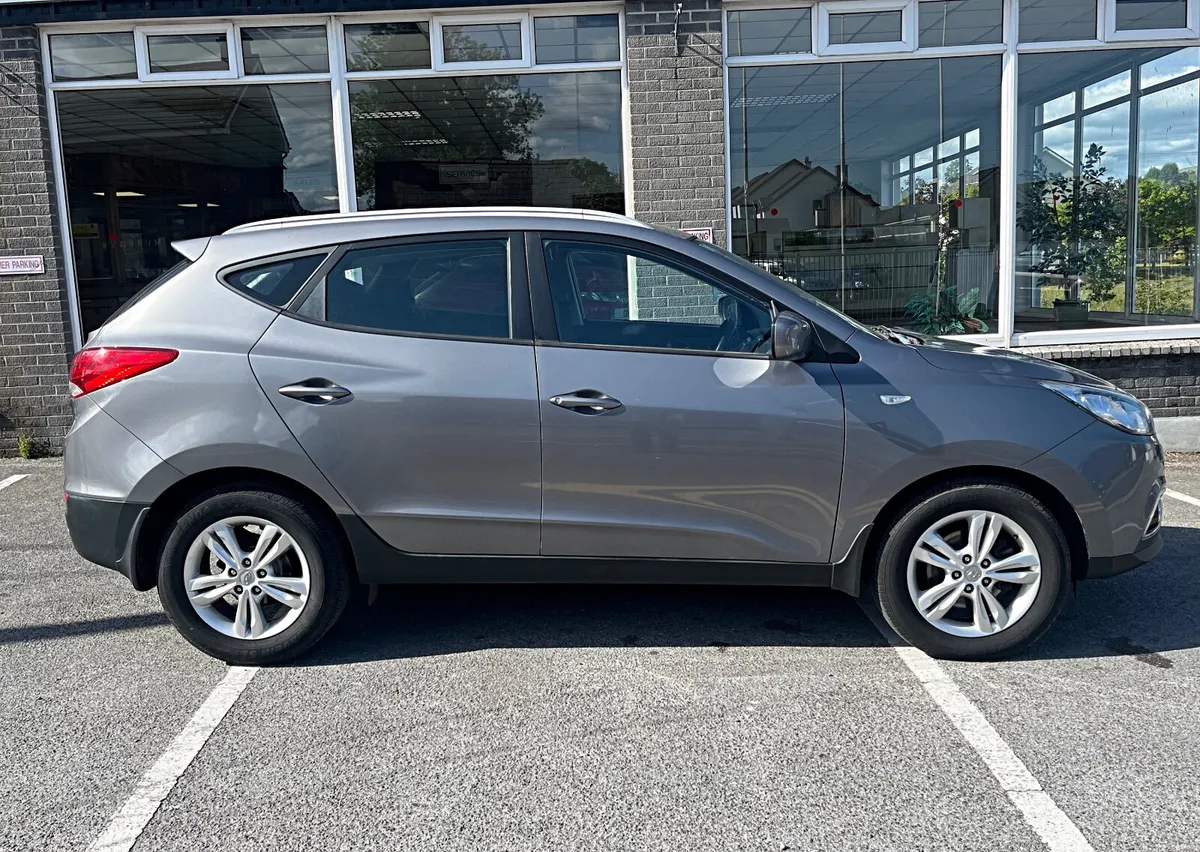 Hyundai ix35 1.7 - Image 2