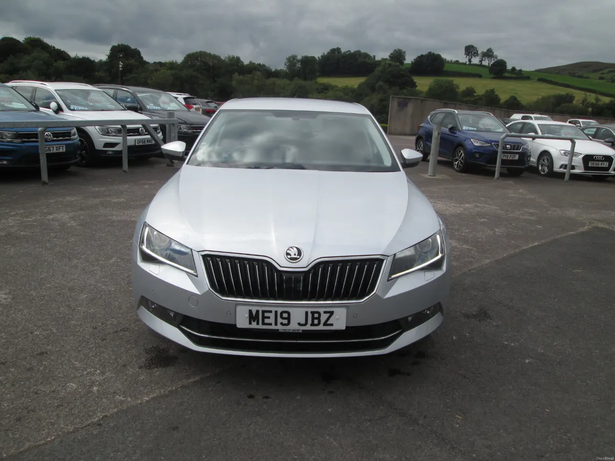 2019  SKODA  SUPERB  2.0  TDI  SEL  EXECUTIVE  5DR - Image 2
