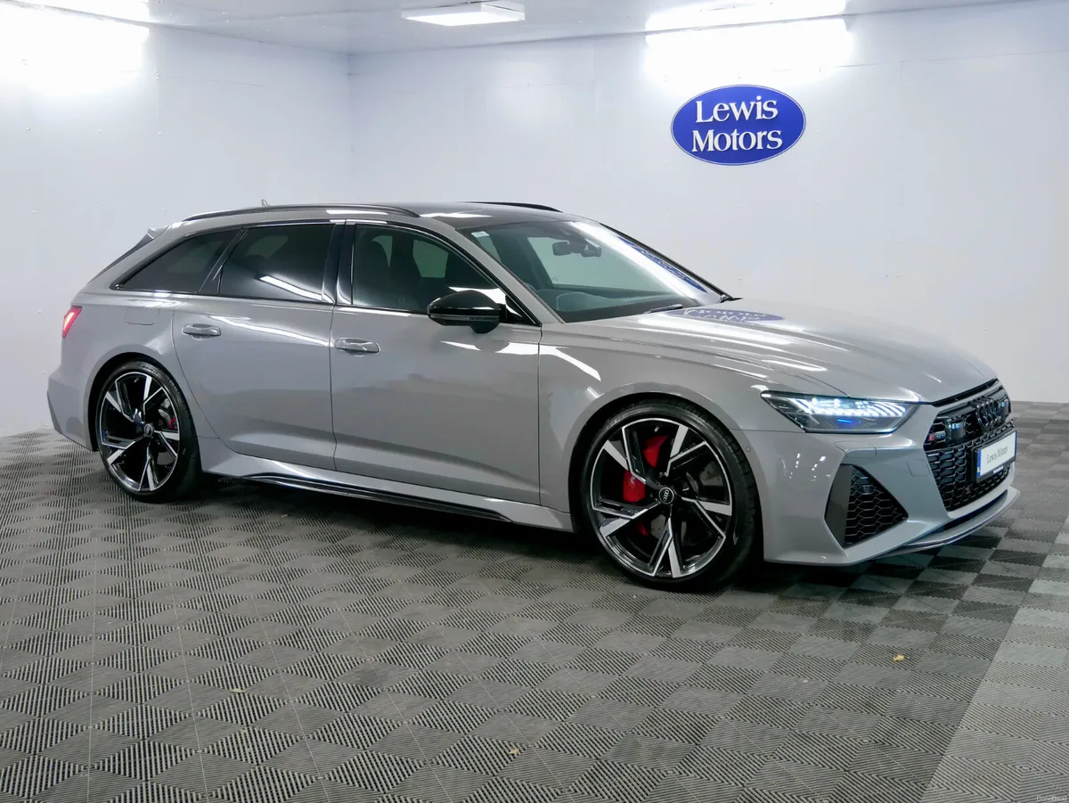 2021 Audi RS6 Avant - Image 1