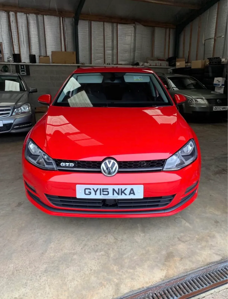 Volkswagen Golf 1.6 TDI *Alloys Included* - Image 4