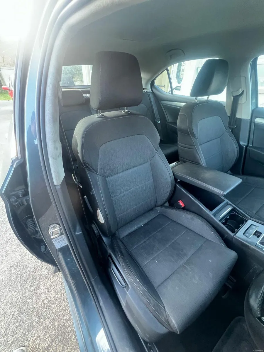 Skoda Superb 2018 - Image 2