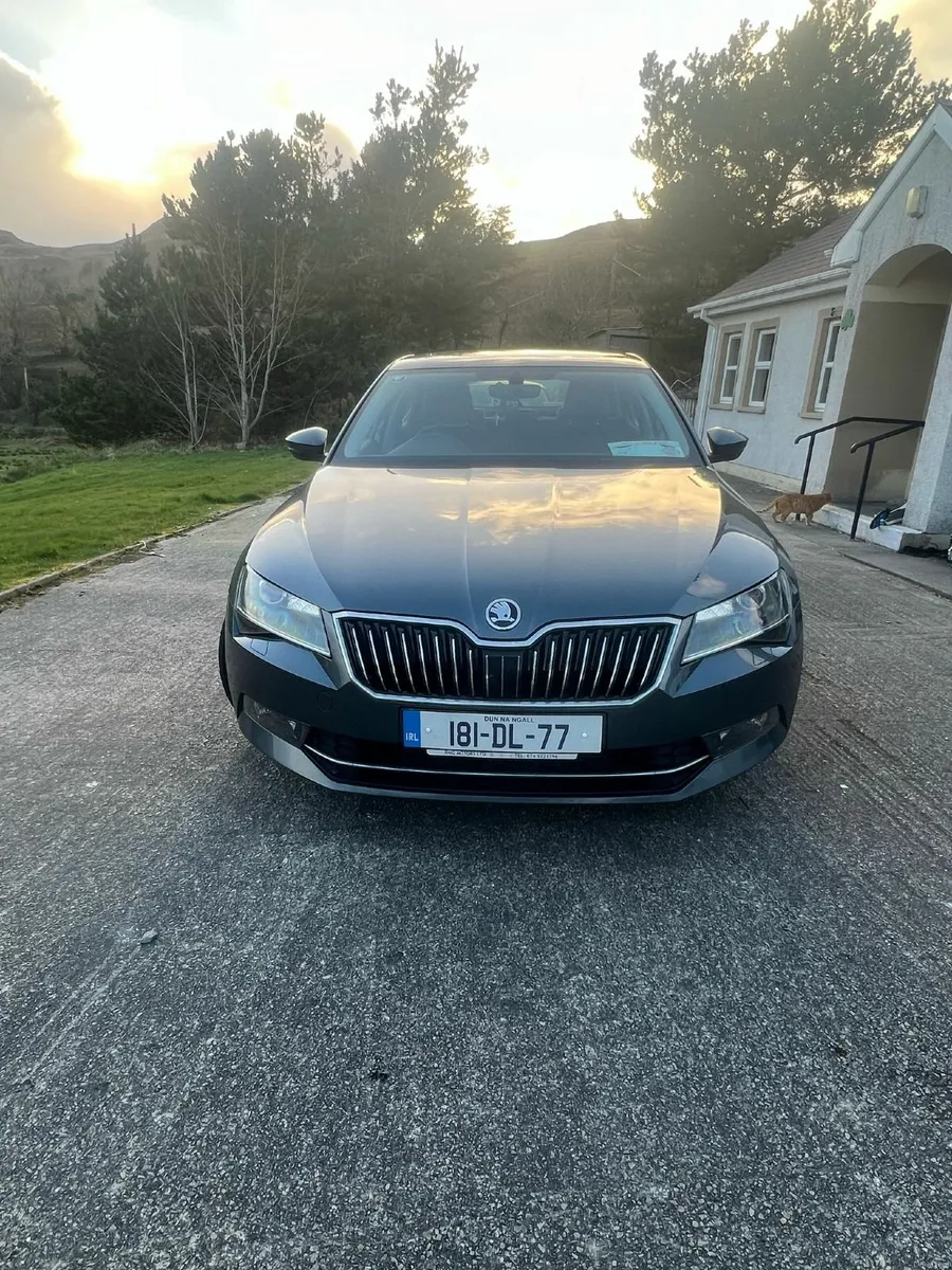 Skoda Superb 2018 - Image 1