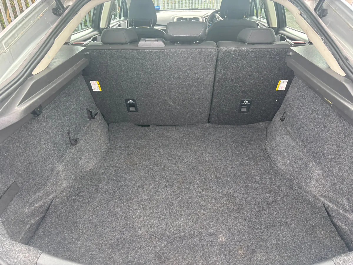 Ford Mondeo 2015,5 DOOR STYLE 1.6 D 115PS 4DR - Image 5