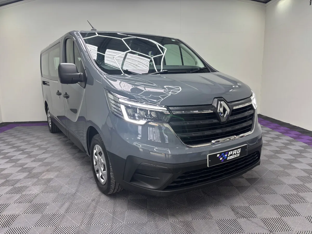 2023 RENAULT TRAFIC LWB 9 SEATER 2.0 - Image 5