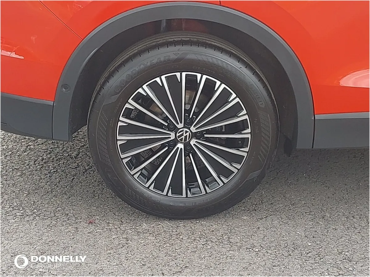 Volkswagen Tiguan Estate Special Edition Life Laun - Image 5