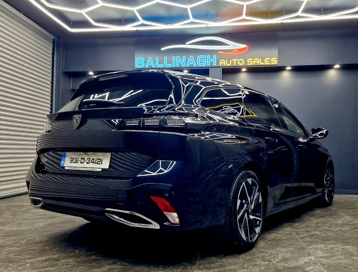 PEUGEOT 308 ALLURE DIESEL ESTATE - Image 3