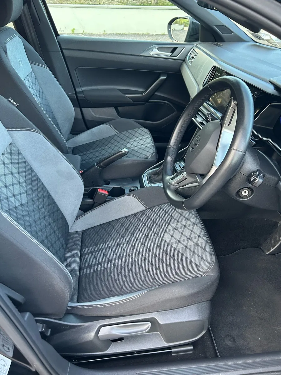 Volkswagen Tiago - Image 5