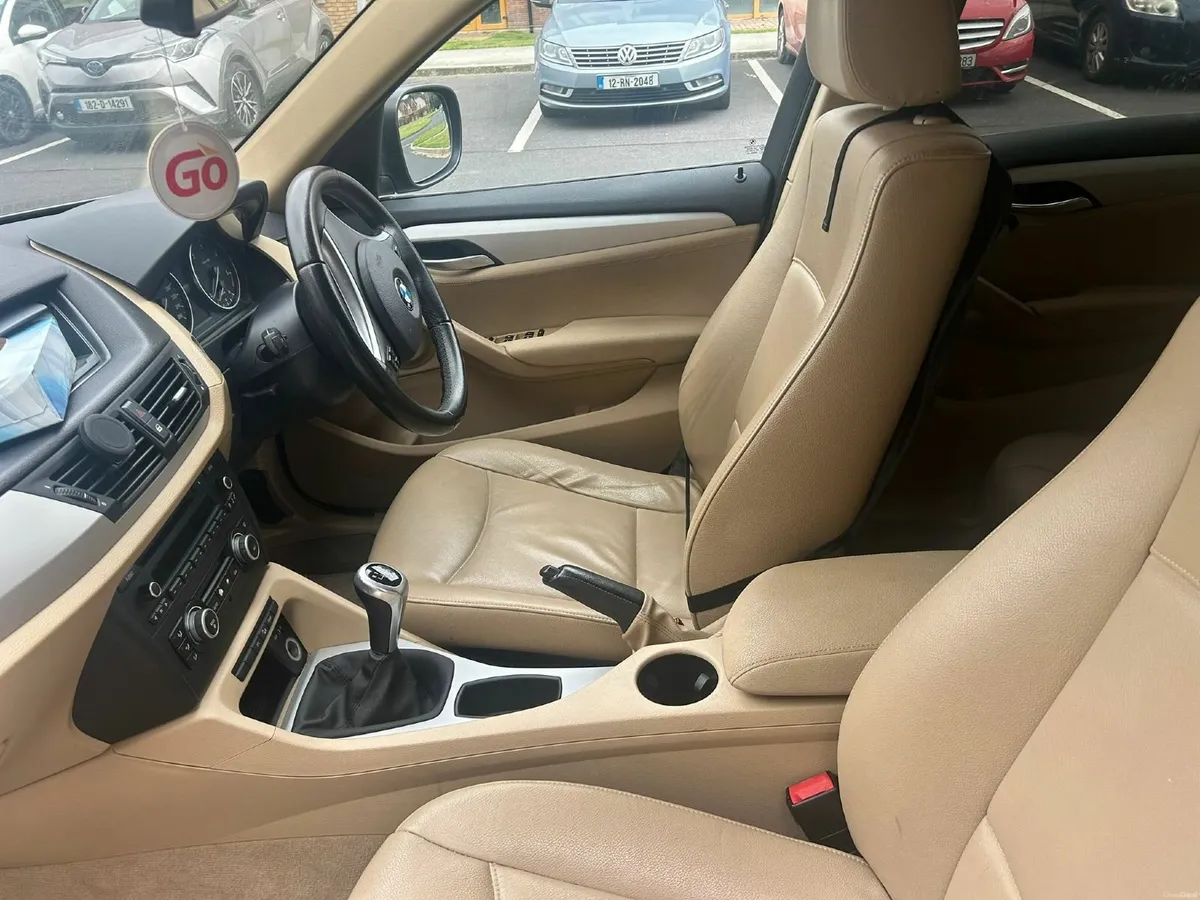 BMW X1 2011 - Image 2