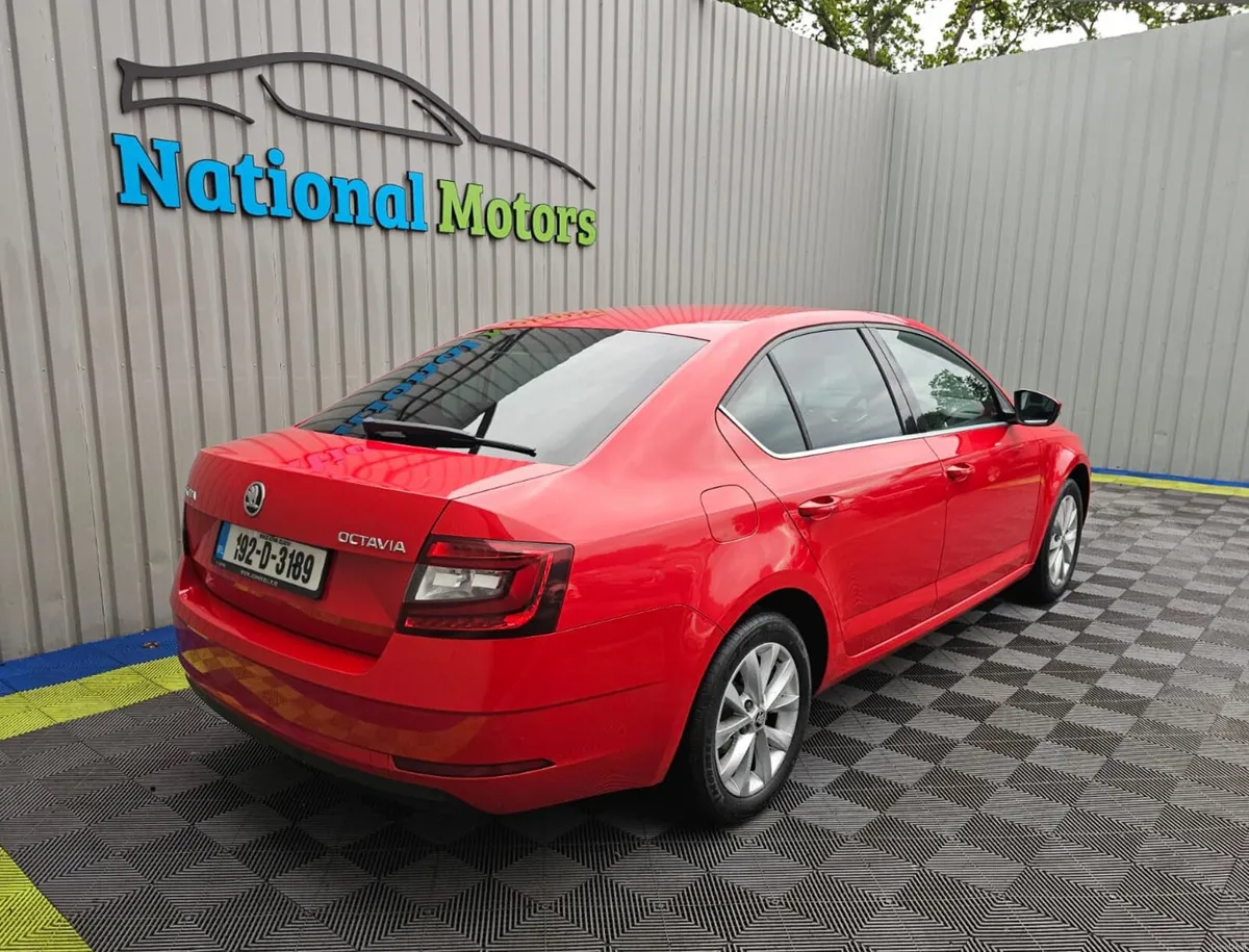 2019 Skoda Octavia 1.0TSI Petrol AMBITION 115HP - Image 3