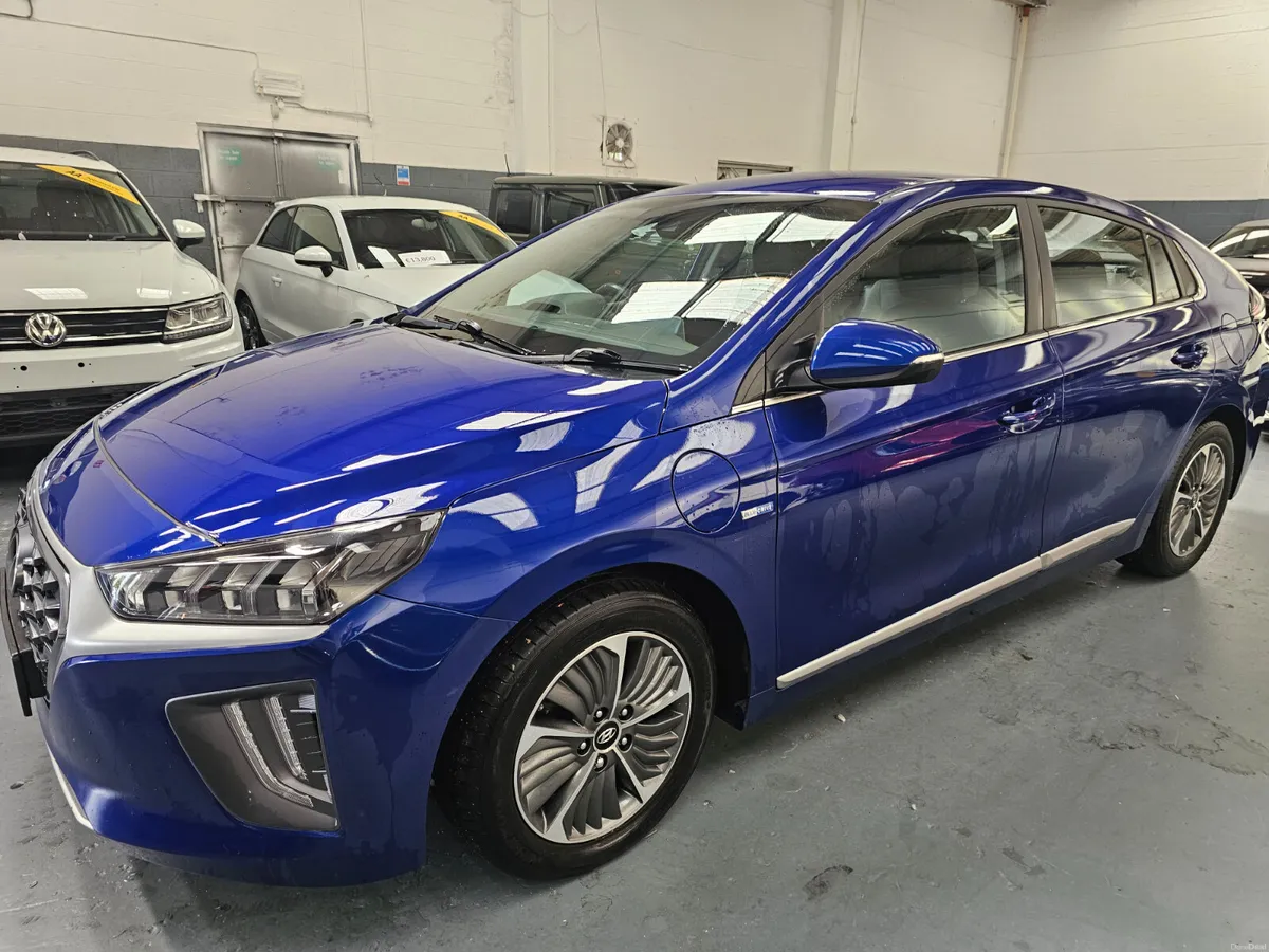 Hyundai IONIQ 2020 Plug in Hybrid - Image 3