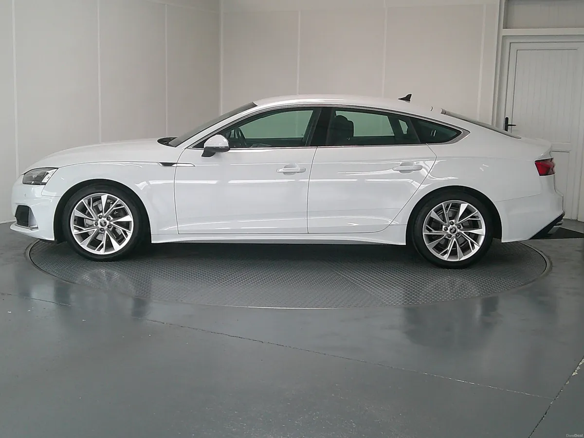Audi A5 2021 - Image 4