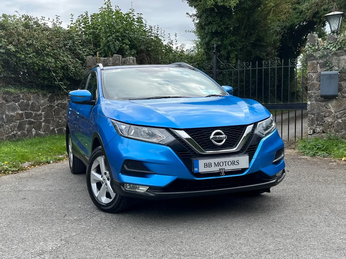Nissan Qashqai 1.2 Petrol SV - Image 4