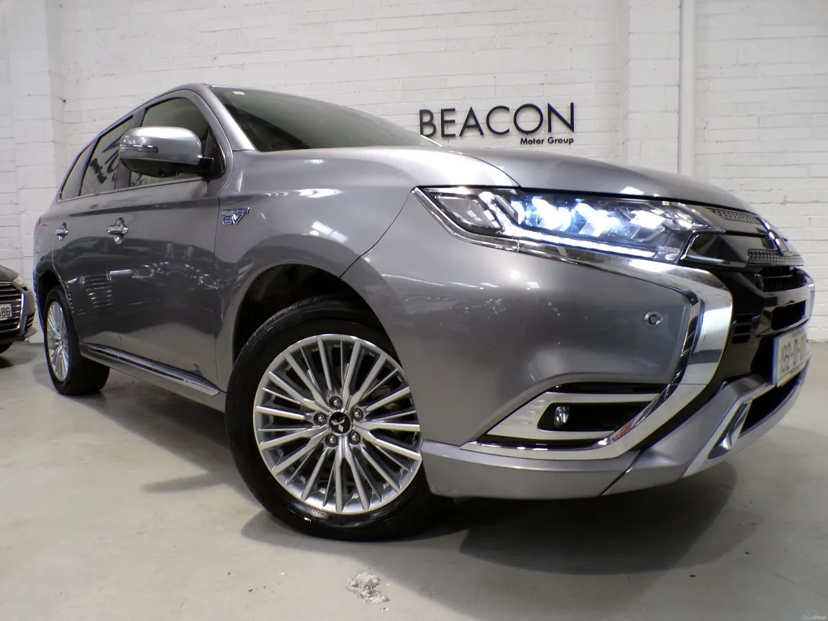 *47,000 MILES*2.4 AUTO HYBRID PLUG-IN*4X4*MITSUBIS - Image 1