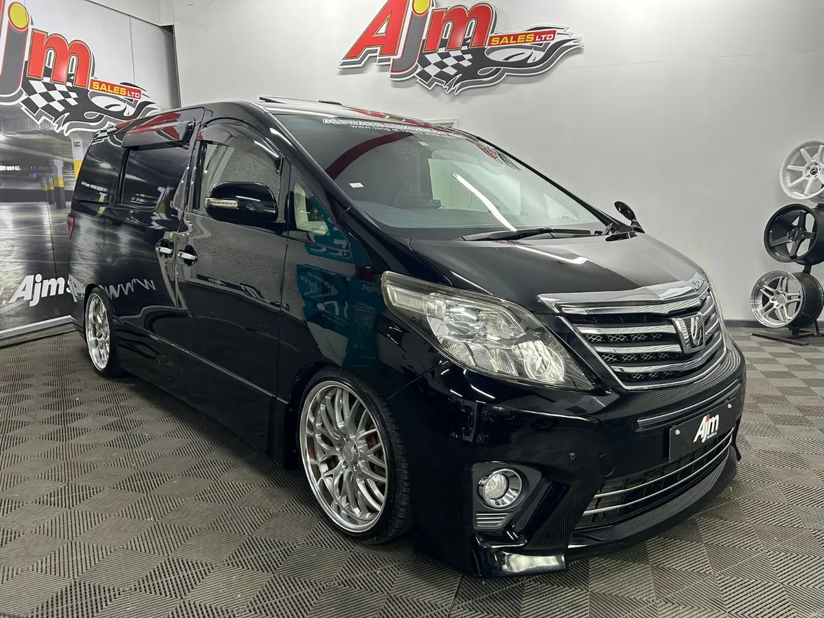 TOYOTA ALPHARD 240S 7 SEATER 2012 - Image 1