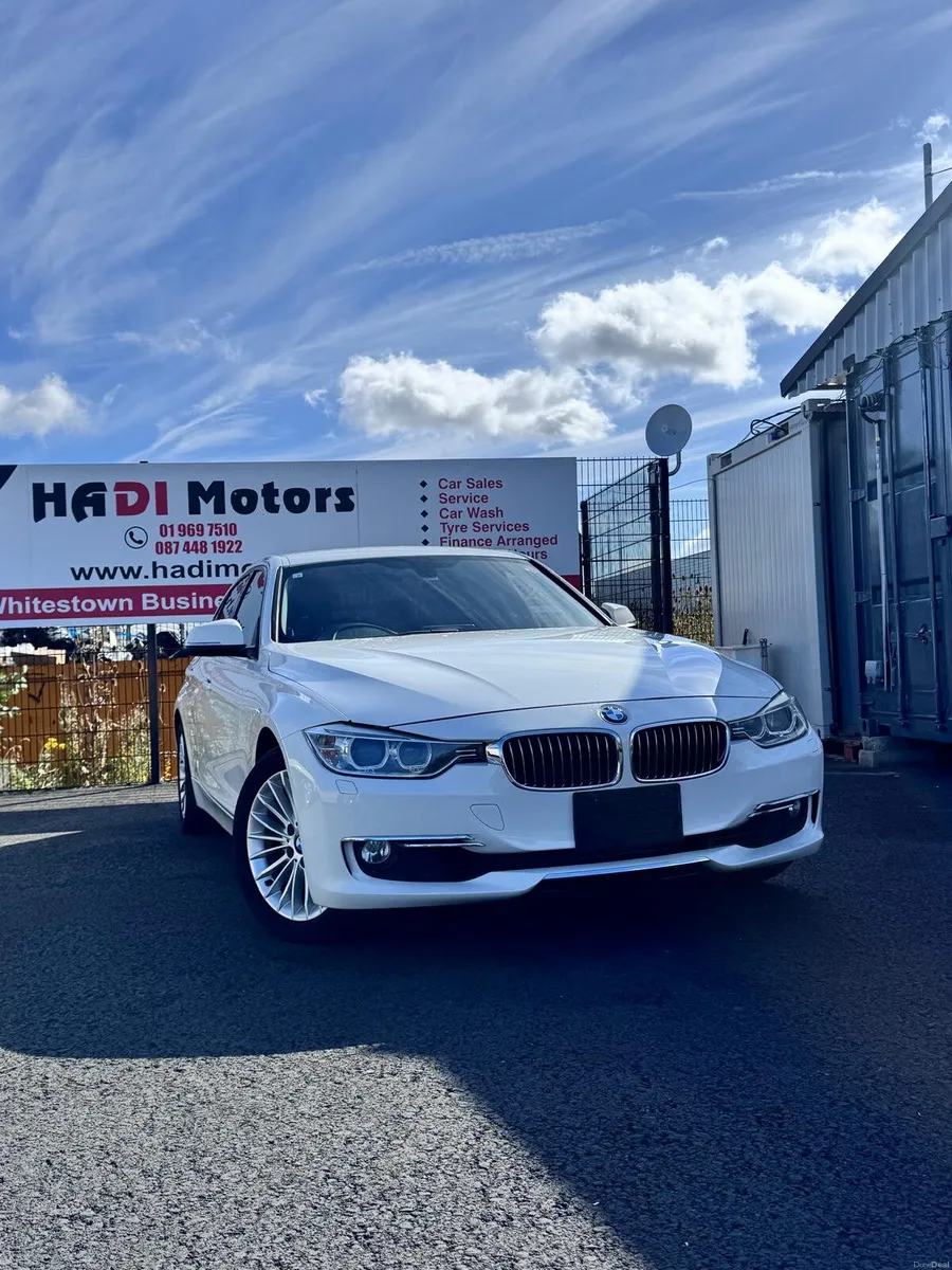 bmw 320 i 2013 white - Image 2