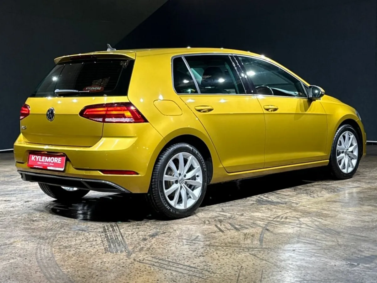 Volkswagen Golf 1.2 AUTO - ALLOY WHEELS - REVERSE - Image 3