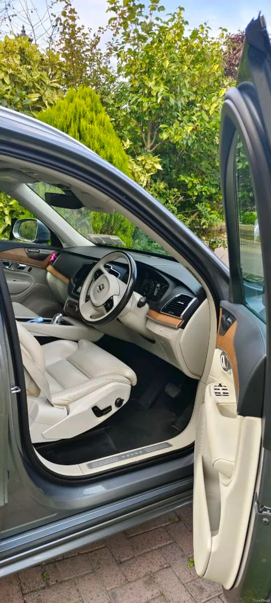 Volvo XC90 2019 - Image 2