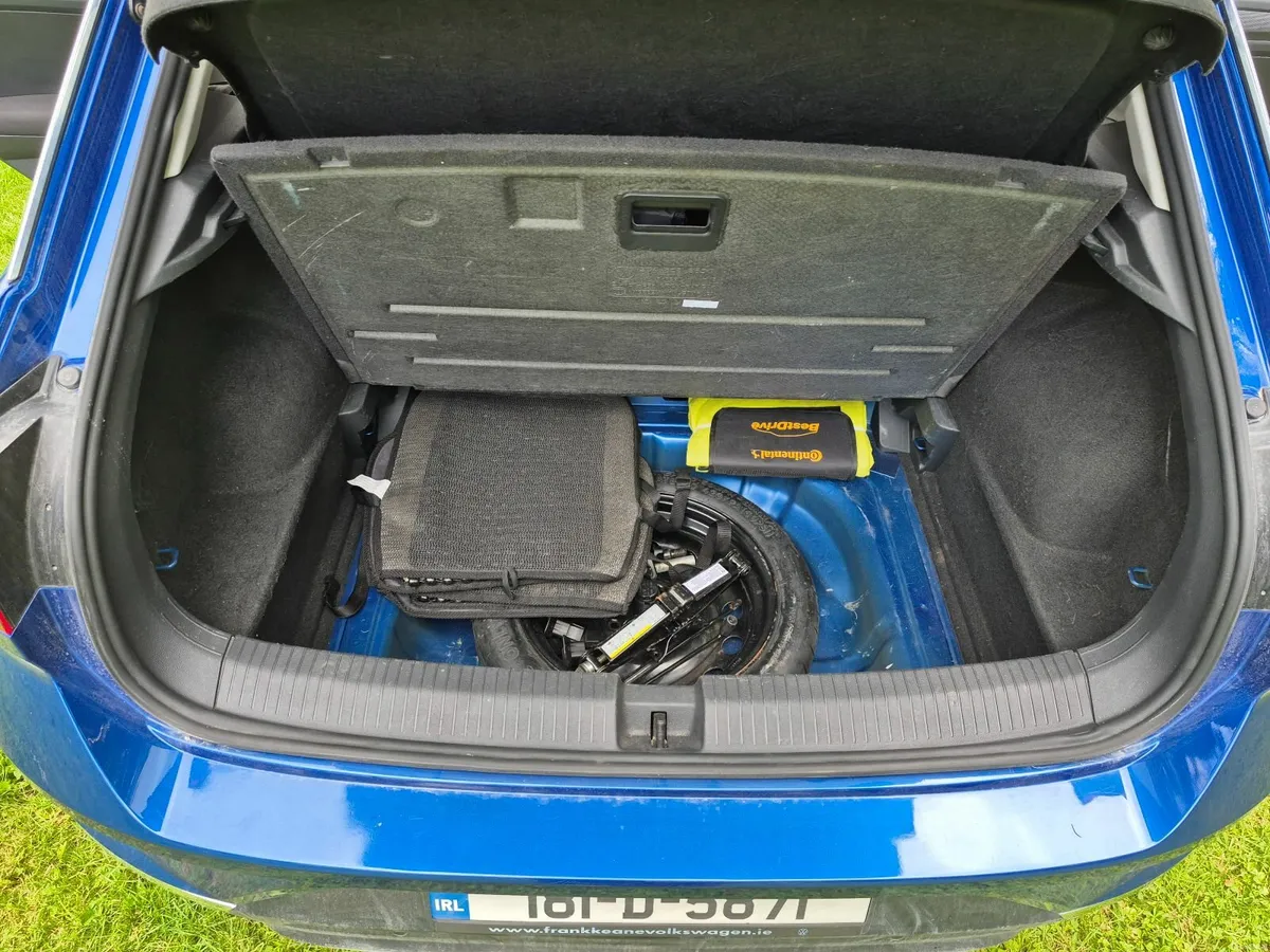 Volkswagen T-Roc 2018 1.5 TSI 150 Hp Sport - Image 3