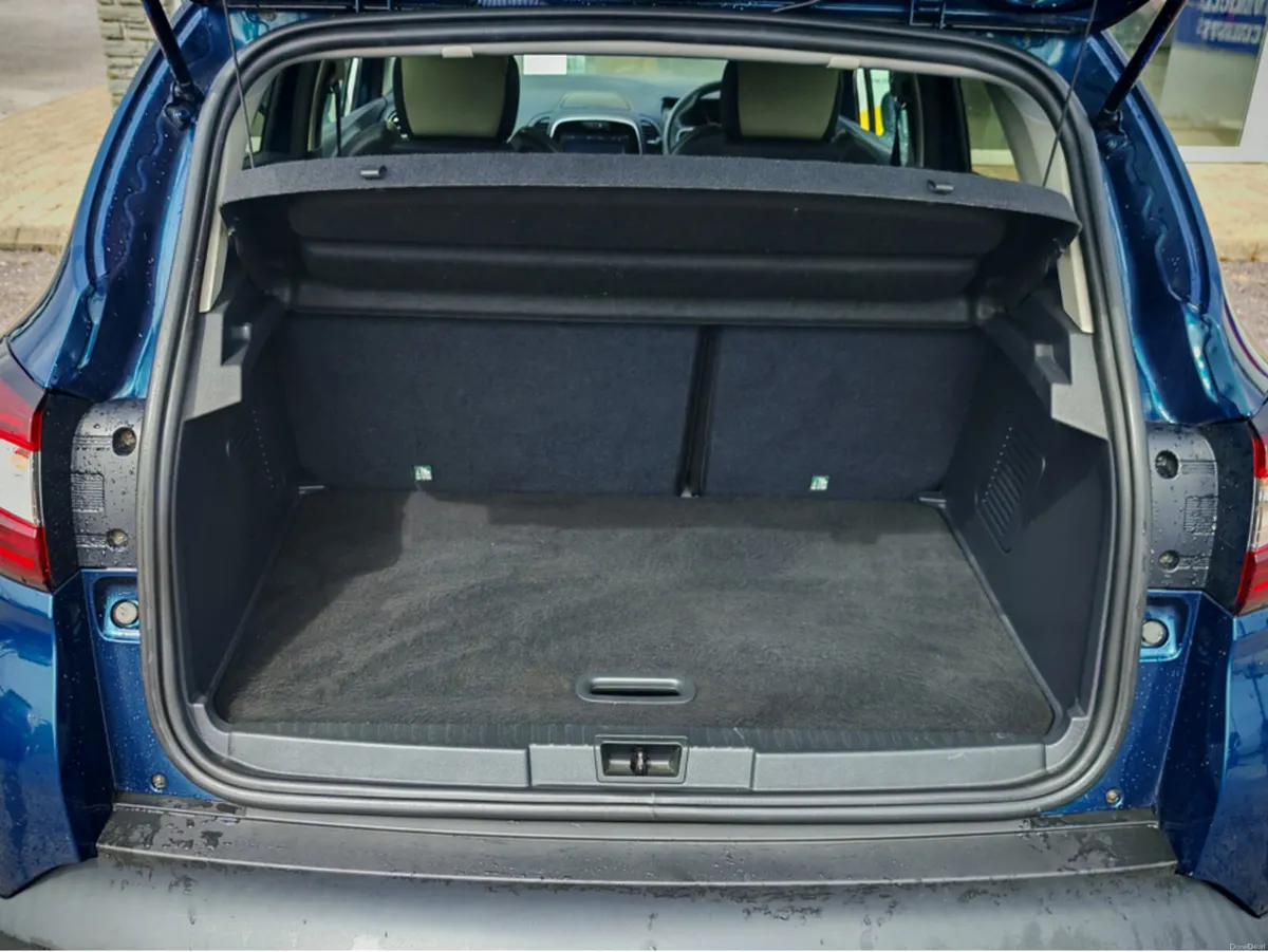 RENAULT CAPTUR ICONIC TCE 90 MY18 4DR - Image 2