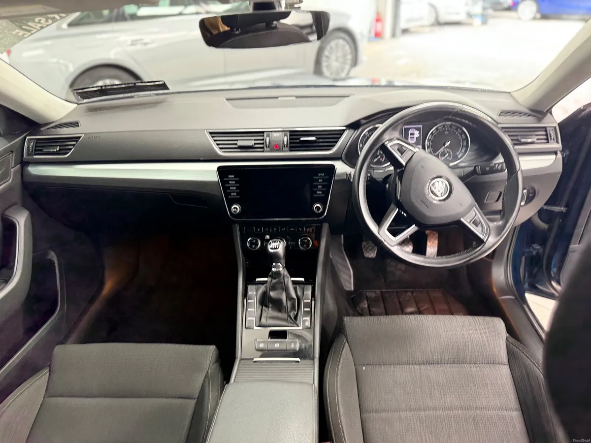 Skoda Superb 2019. 2.0TDI.  AMBITION - Image 4