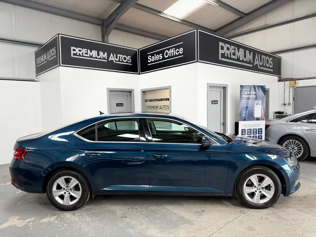 Skoda Superb 2019. 2.0TDI.  AMBITION - Image 2