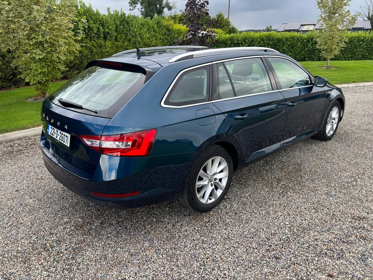2022 SKODA SUPERB AMBITION 2LT 150BHP DSG - Image 3