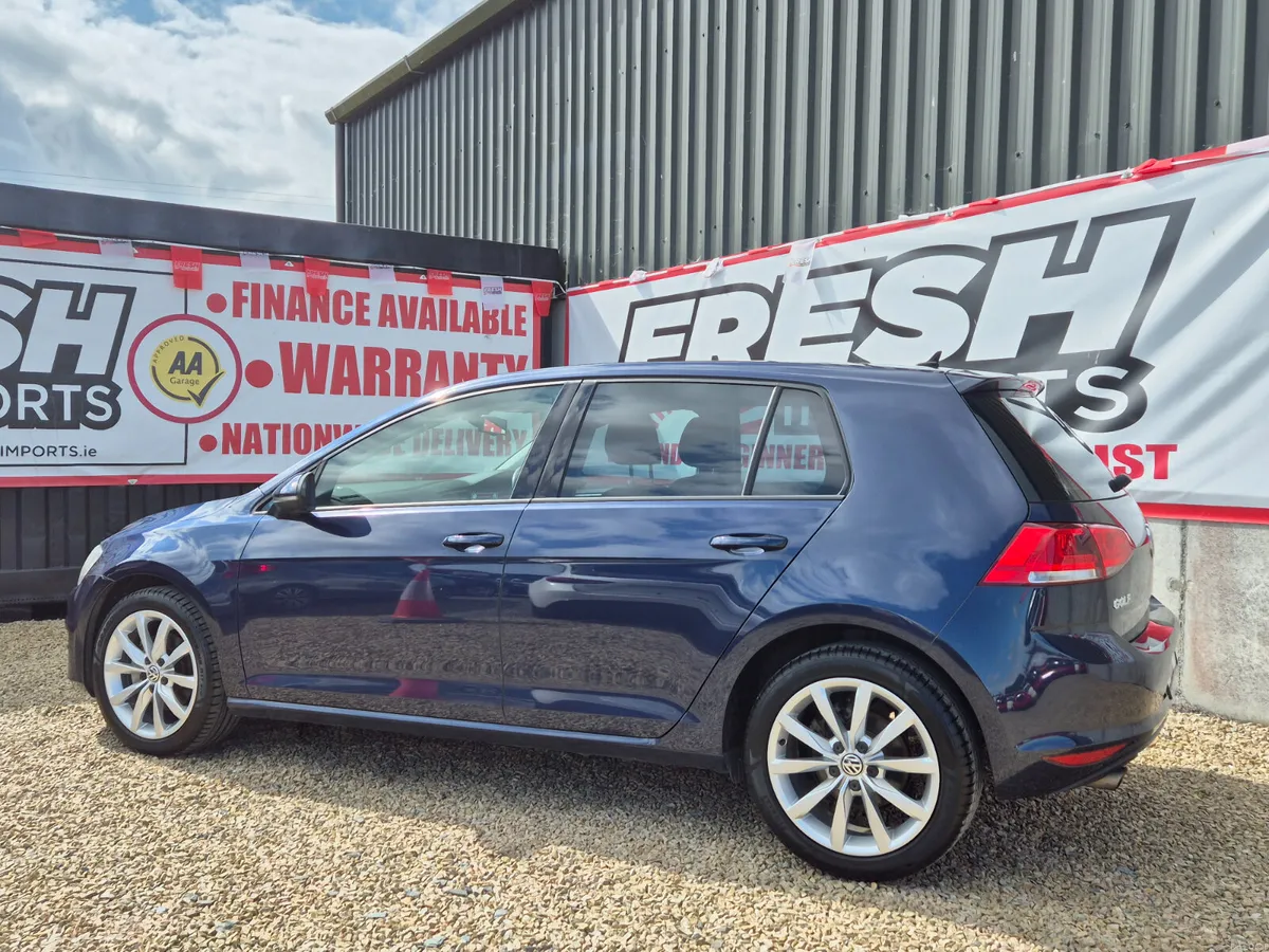 VOLKSWAGEN GOLF auto(low km) - Image 4