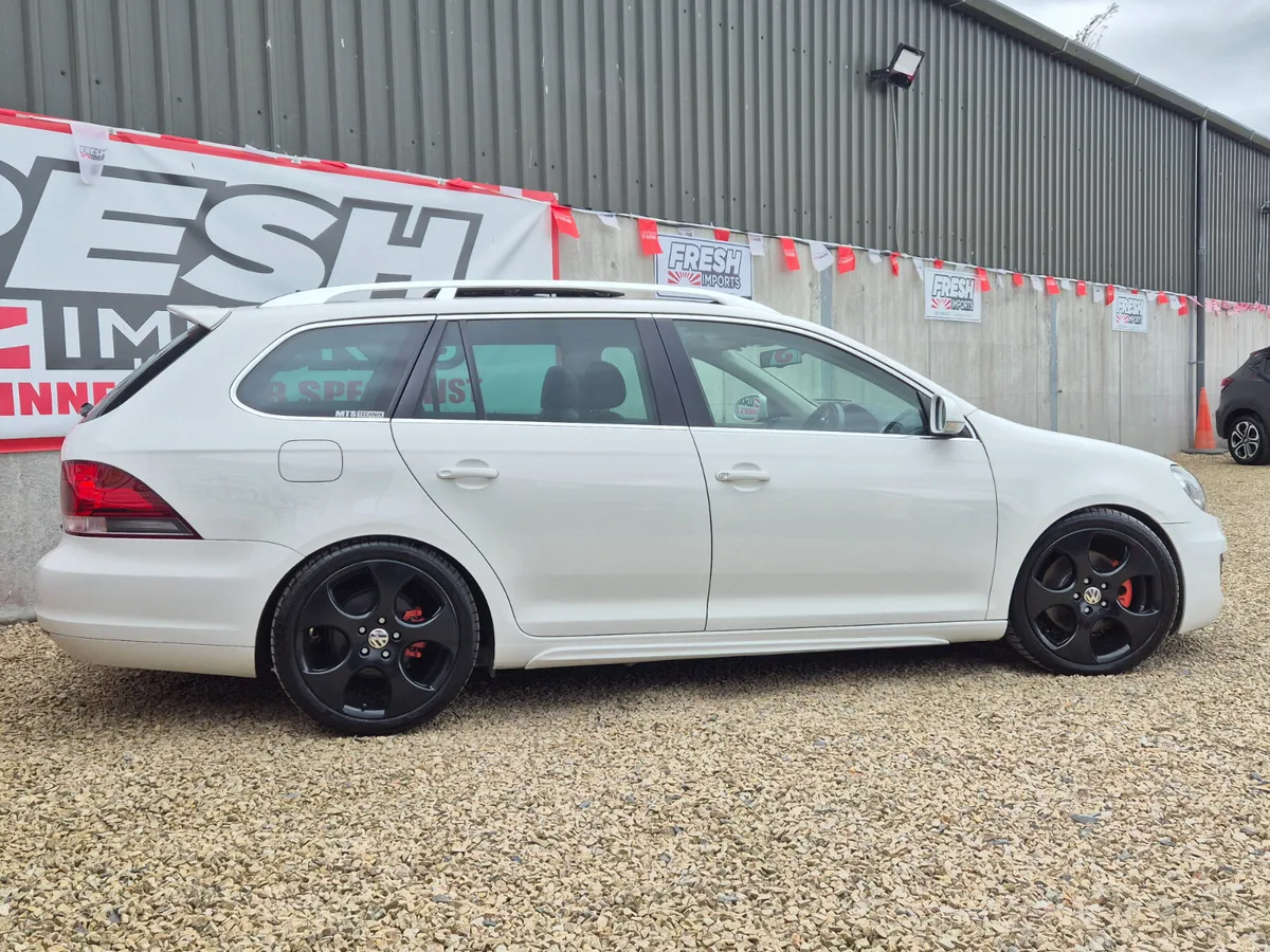 VOLKSWAGEN GOLF GTI STYLE ESTATE DSG - Image 2