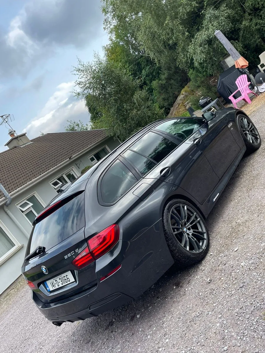 BMW 520d msport touring - Image 2