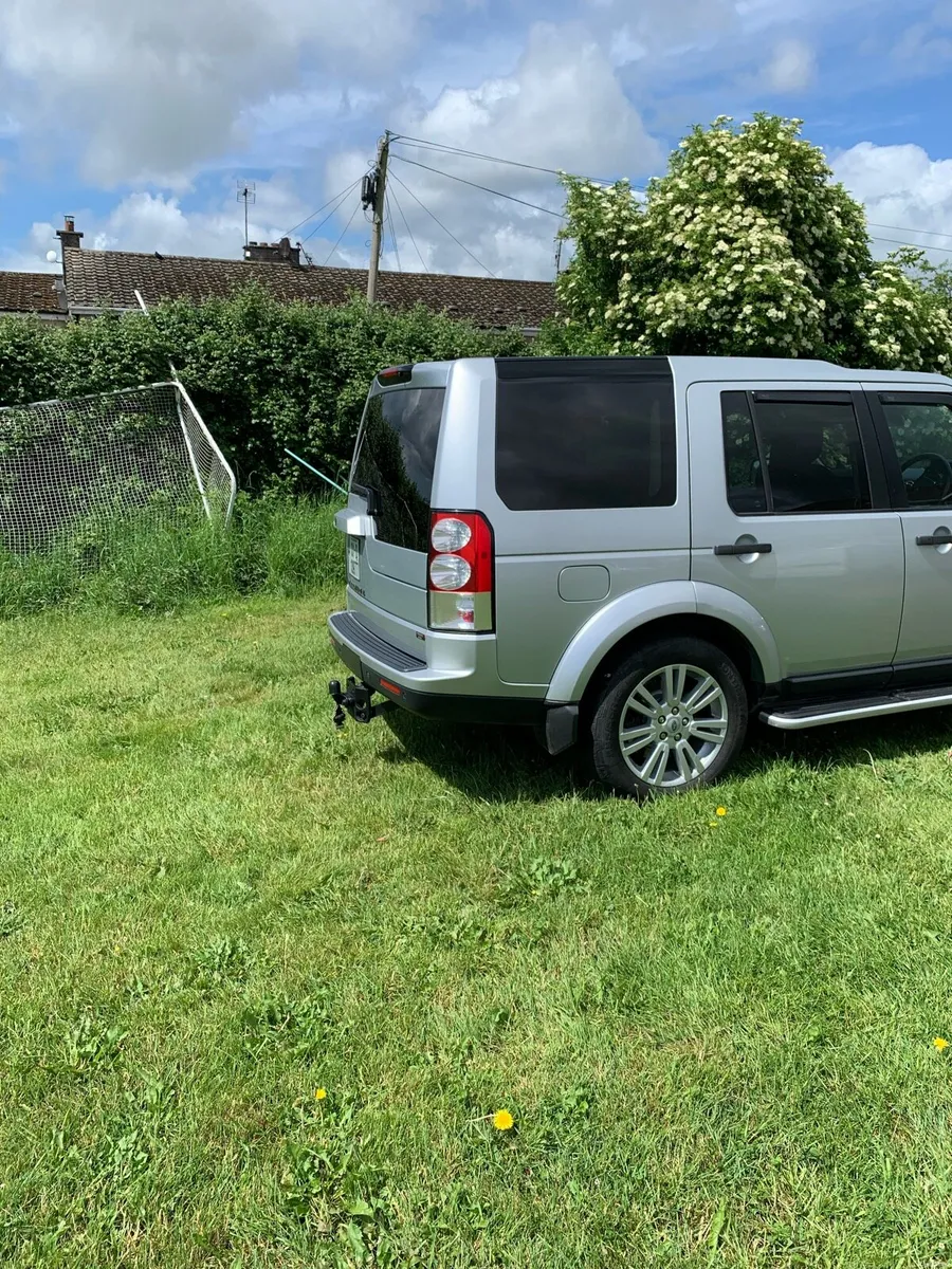 Land Rover Discovery 4 Crew Cab - Image 2