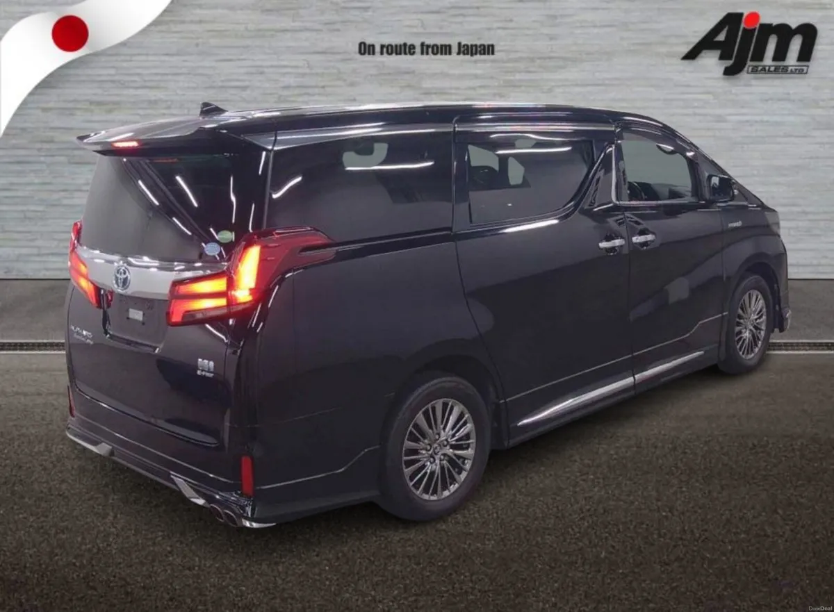 TOYOTA ALPHARD HYBRID S EXECUTIVE LOUNGE 2.5 4x4 - Image 3