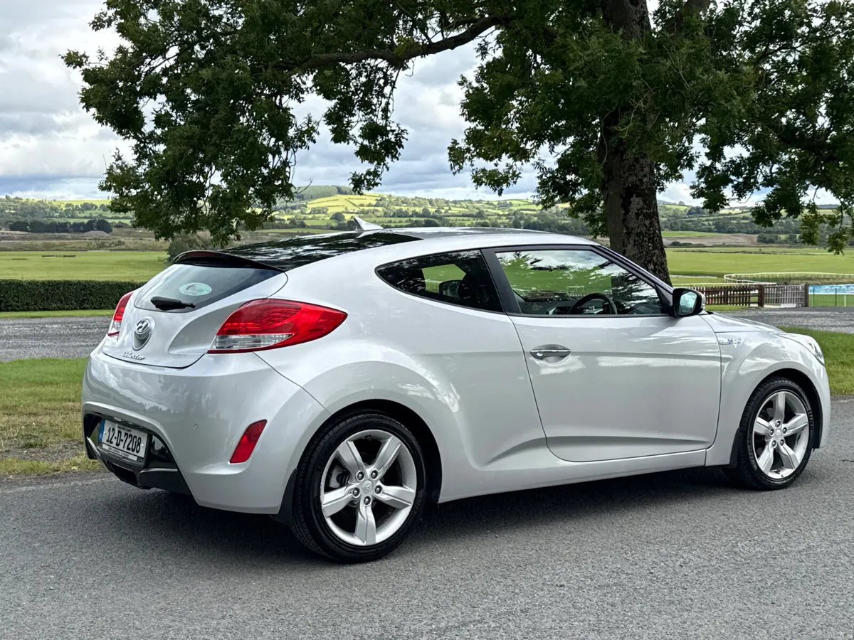 Hyundai Veloster 2012 1.6 Low Mileage - Image 4