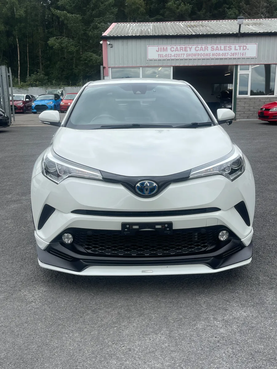 Toyota CHR 2017-2 - Image 2