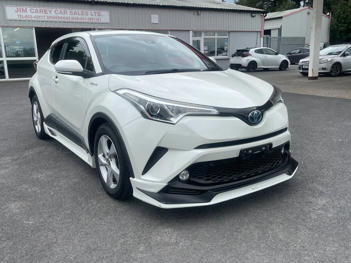 Toyota CHR 2017-2 - Image 1