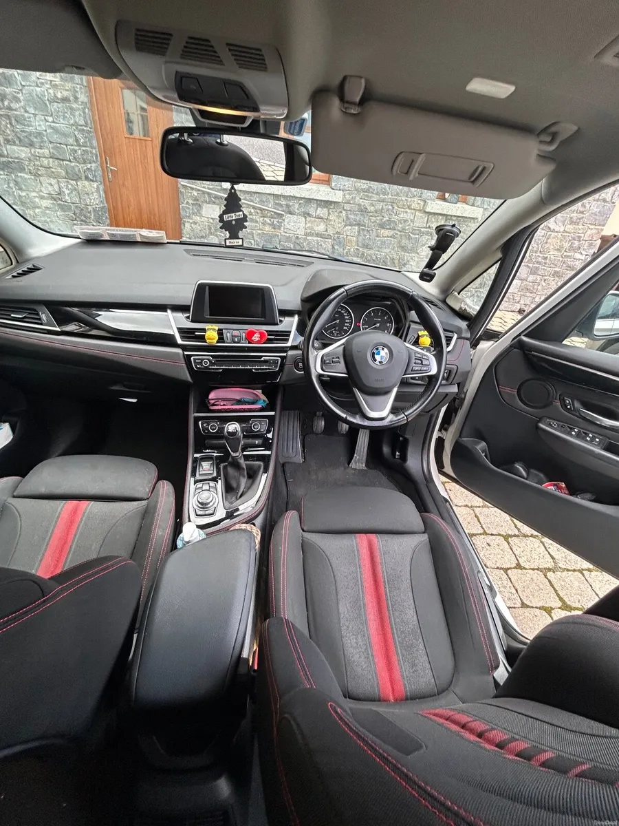 BMW 218 Grand Tourer sport 7 seater - Image 3