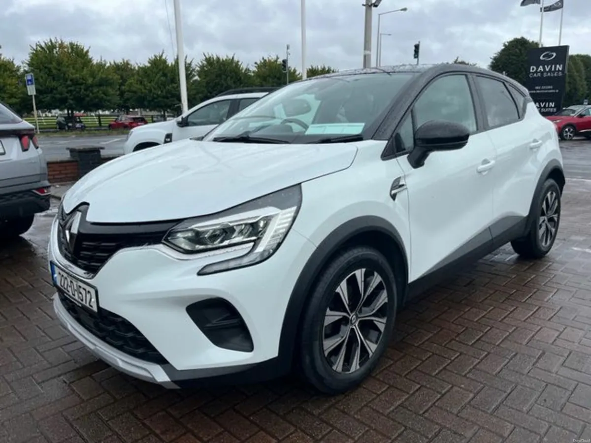 Renault Captur 1.0lt petrol 5DR - Image 2