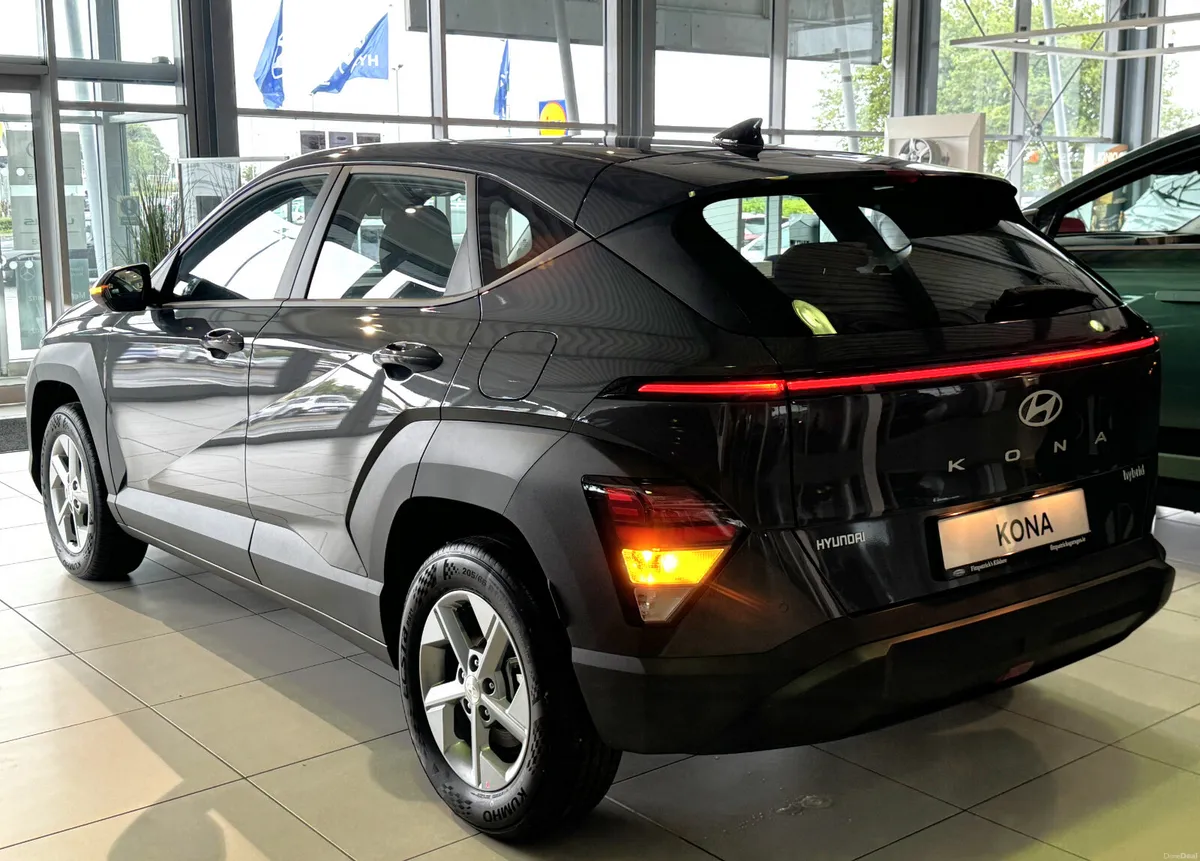 262 - KONA SIGNATURE HYBRID 2026 - Image 6