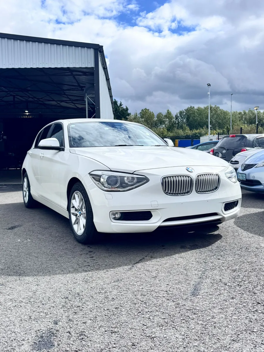 BMW SERIES 1 WHITE 2015 - Image 1