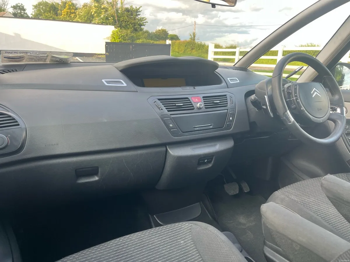 Citroen C4 Grand Picasso 7-seater Automatic - Image 4