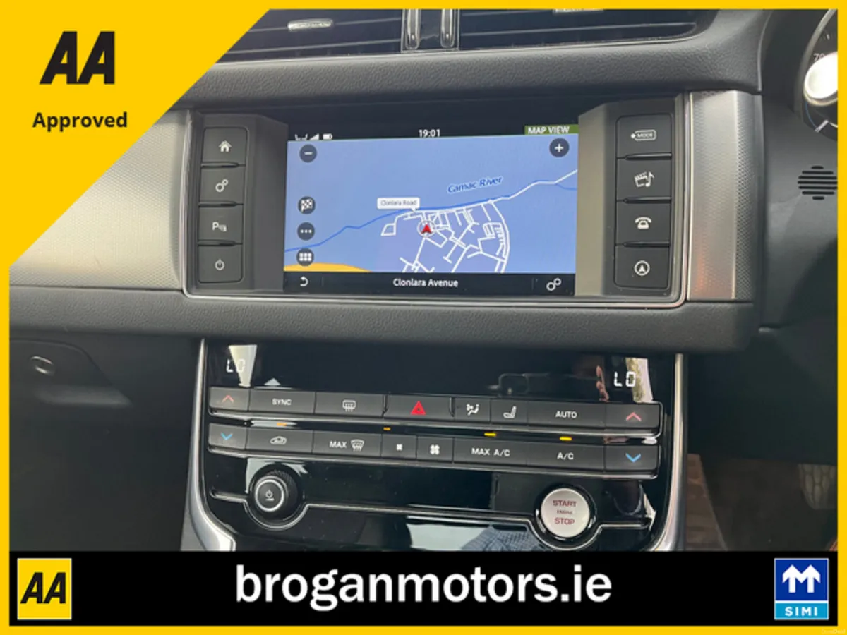 Jaguar XF 2017 2.0 D Automatic - Image 3