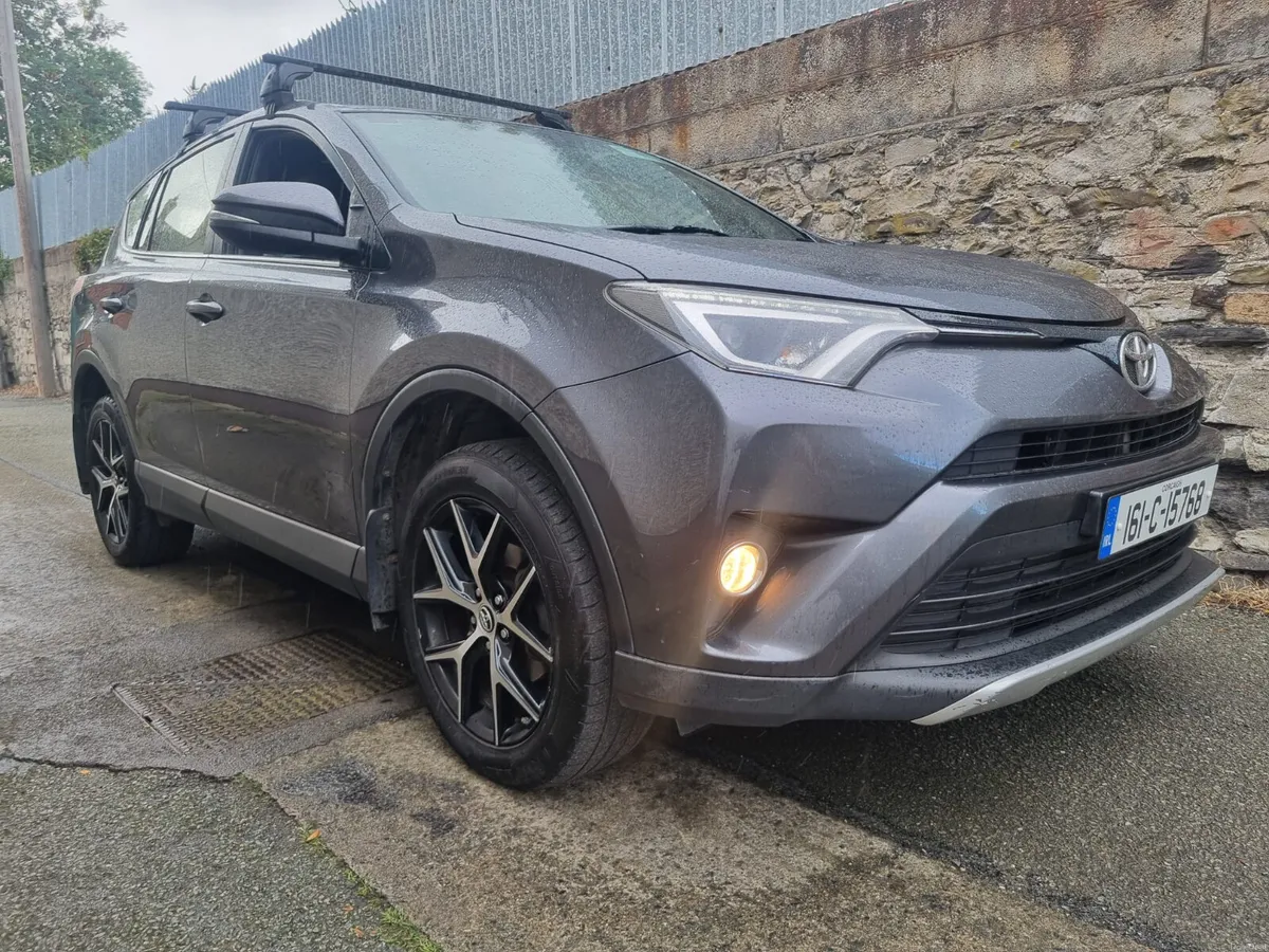 Toyota RAV4 2016. Luna Sport Edition - Image 3