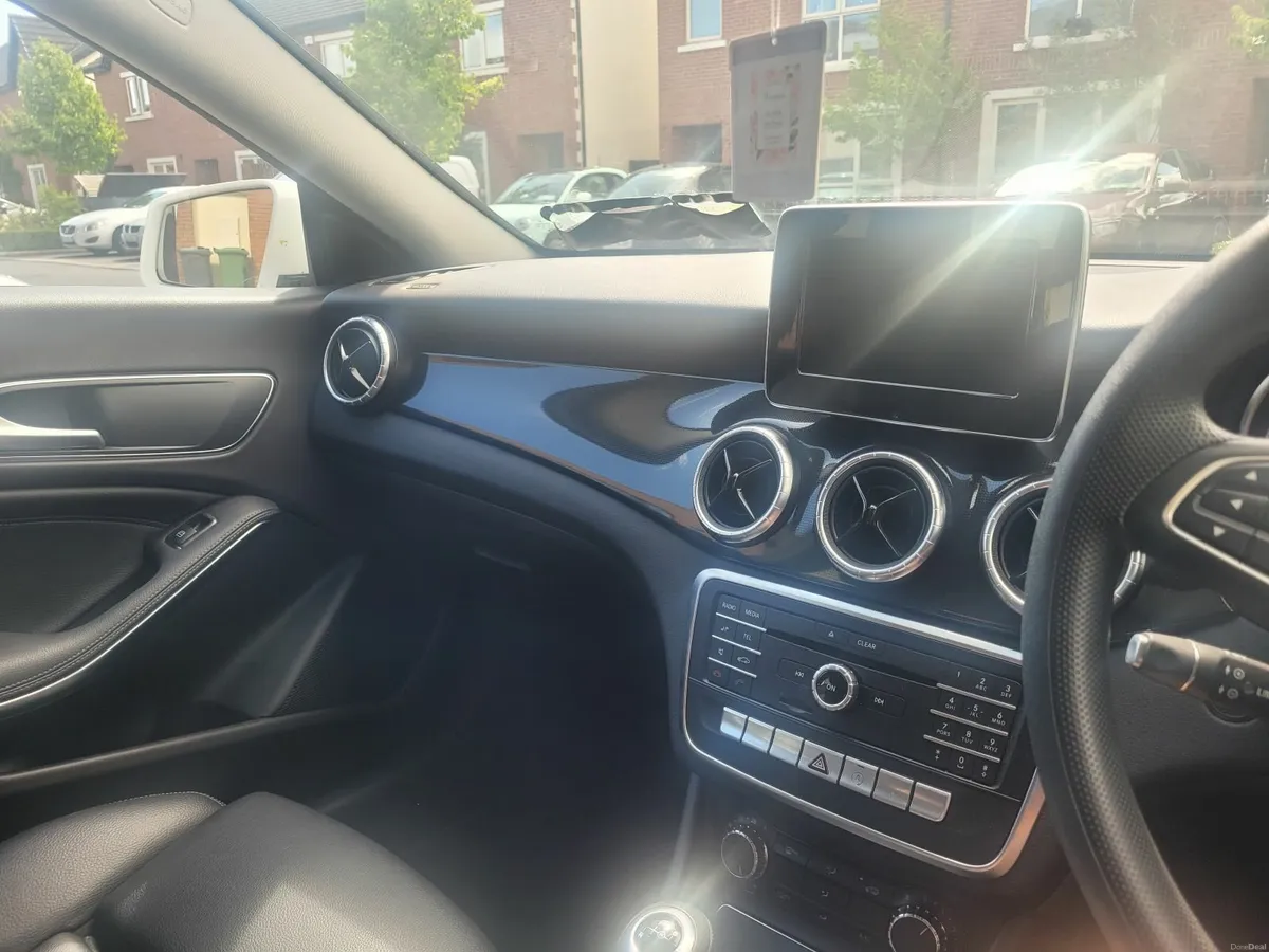Mercedes-Benz CLA 2018 - Image 3