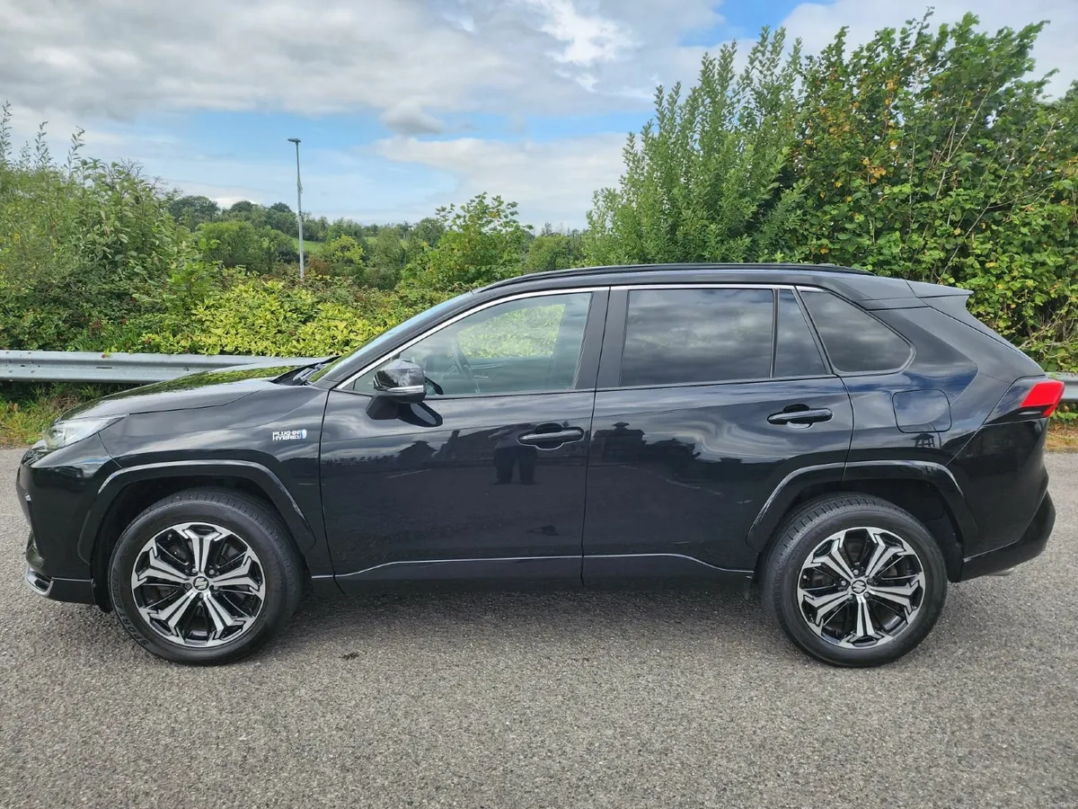 SUZUKI ACROSS  PHEV 2021 with warranty/ RAV4 PHEV - Image 4